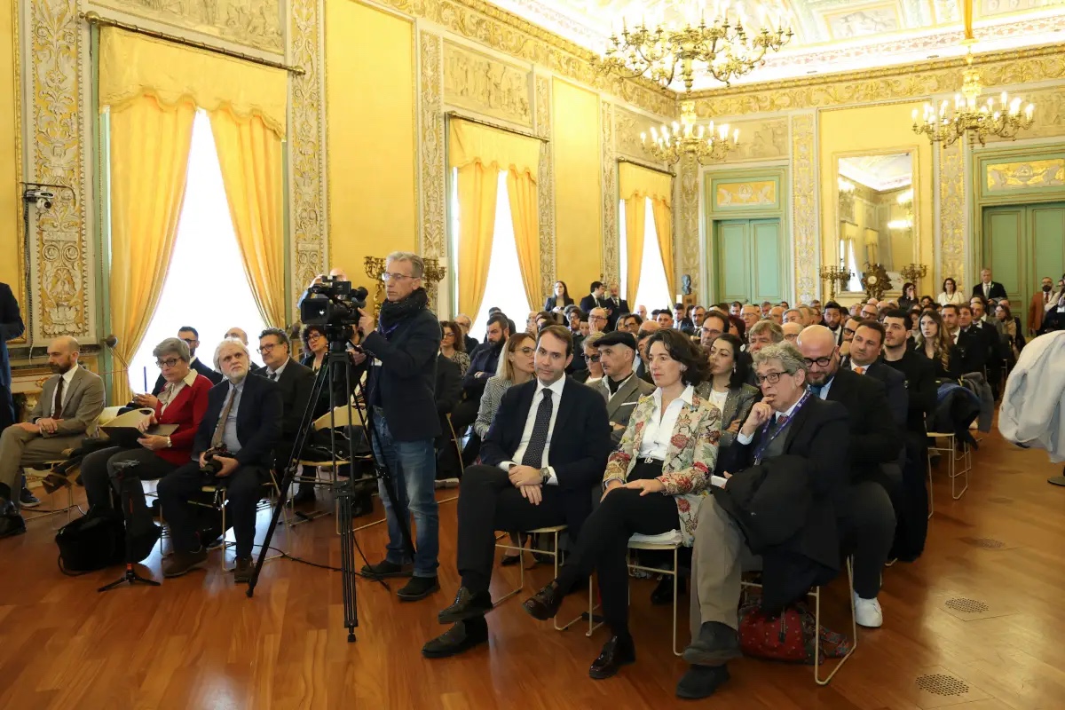 Premiazione durante l'evento All Food Sicily, un momento di riconoscimento per l'eccellenza enogastronomica.